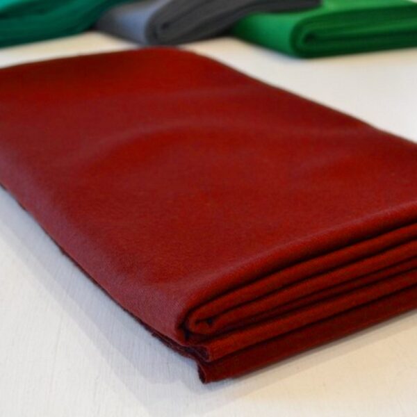 Simonis Cloth 920 Burgundy Simonis Cloth 920
