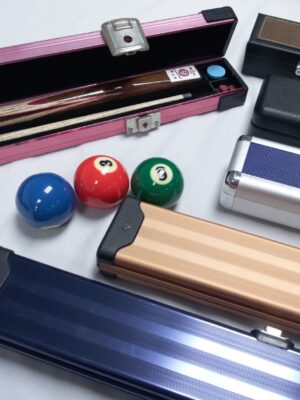 2 PCE Assorted cue cases
