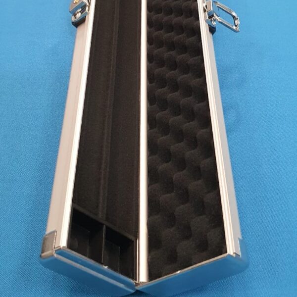 Aluminium (A08) 1 Piece Case - Holds 2 Cues